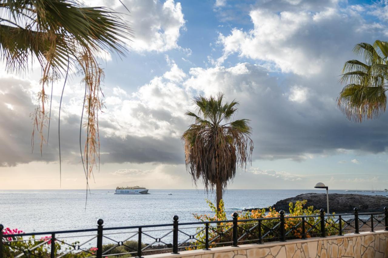 Villa Faya On The First Ocean Line With New Heated Pool Лос-Крістіанос Екстер'єр фото