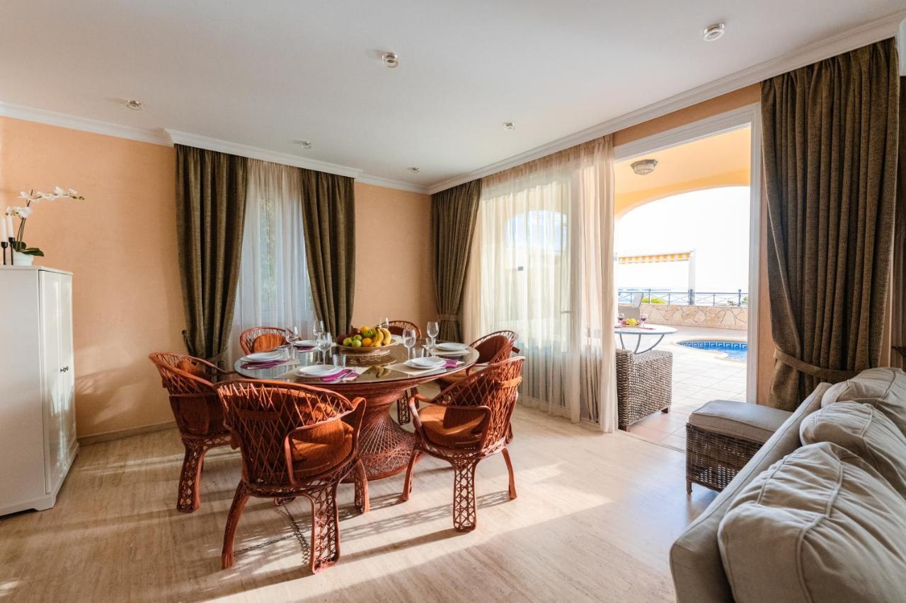 Villa Faya On The First Ocean Line With New Heated Pool Лос-Крістіанос Екстер'єр фото